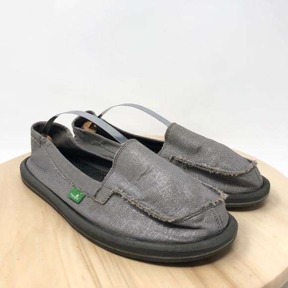 sanuk size 10